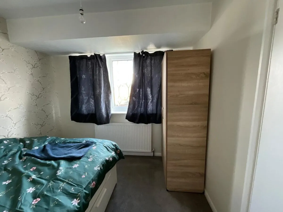 Sandgate House Luton  0*, Luton (Bedfordshire)