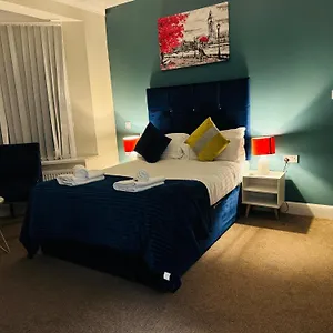 Atz&h Luton (Bedfordshire)